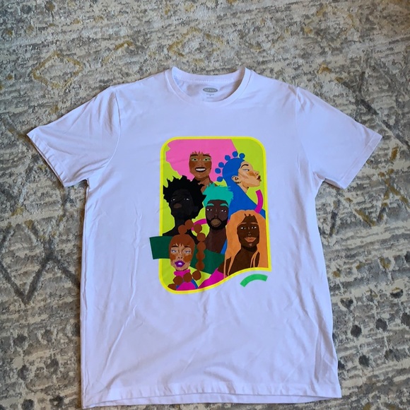 Women’s shirt! - Picture 1 of 3